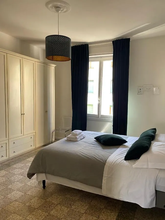 Apartment Sirtori 24 Secondo Piano Florence Italy